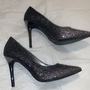 Michael Kors Glitter Pumps